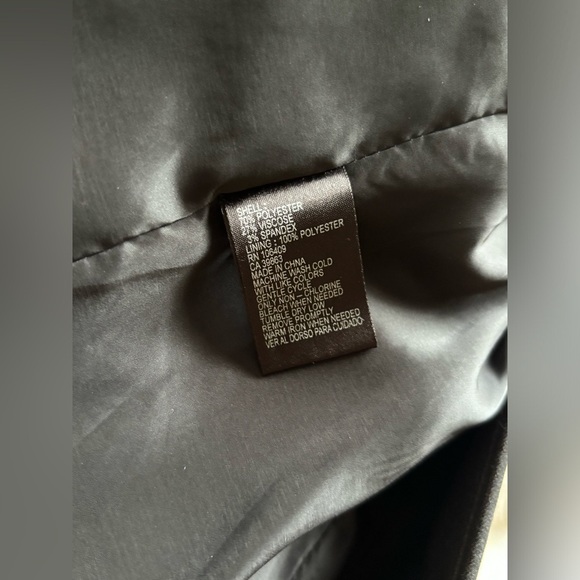 Alex Marie black diamond print cropped blazer. - Picture 6 of 7